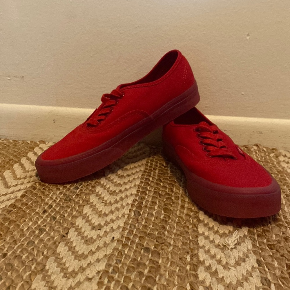 Brand new never worn ! All red vans
